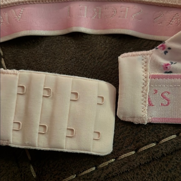 Victoria's Secret Pink Lace Bra with Adjustable Straps - Picture 9 of 13